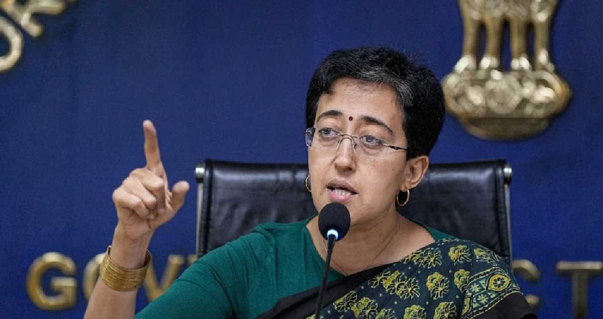 पड़ोसी राज्य हरियाणा और यूपी के कारण दिल्ली में वायु प्रदूषण : आप